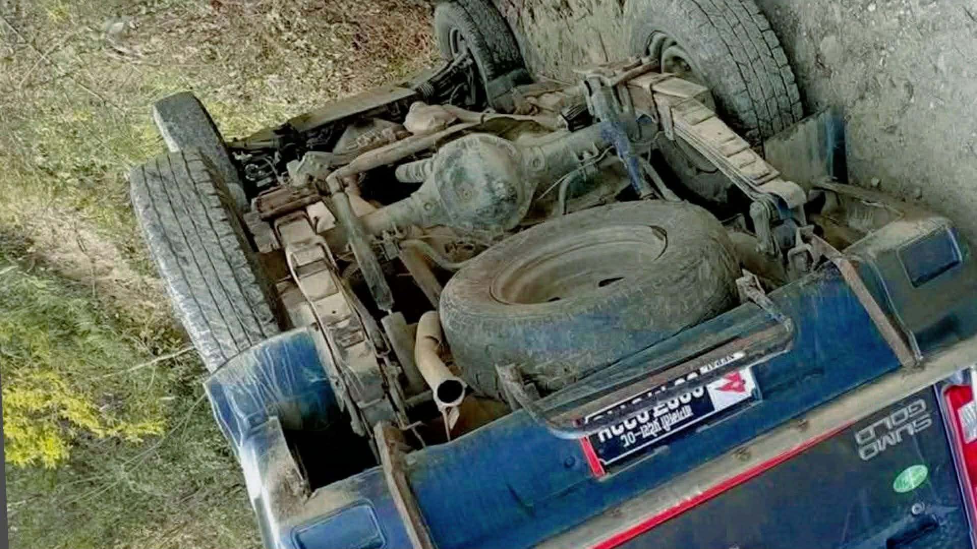 माकादुममा गाडी दुर्घटना ५ जना घाईते