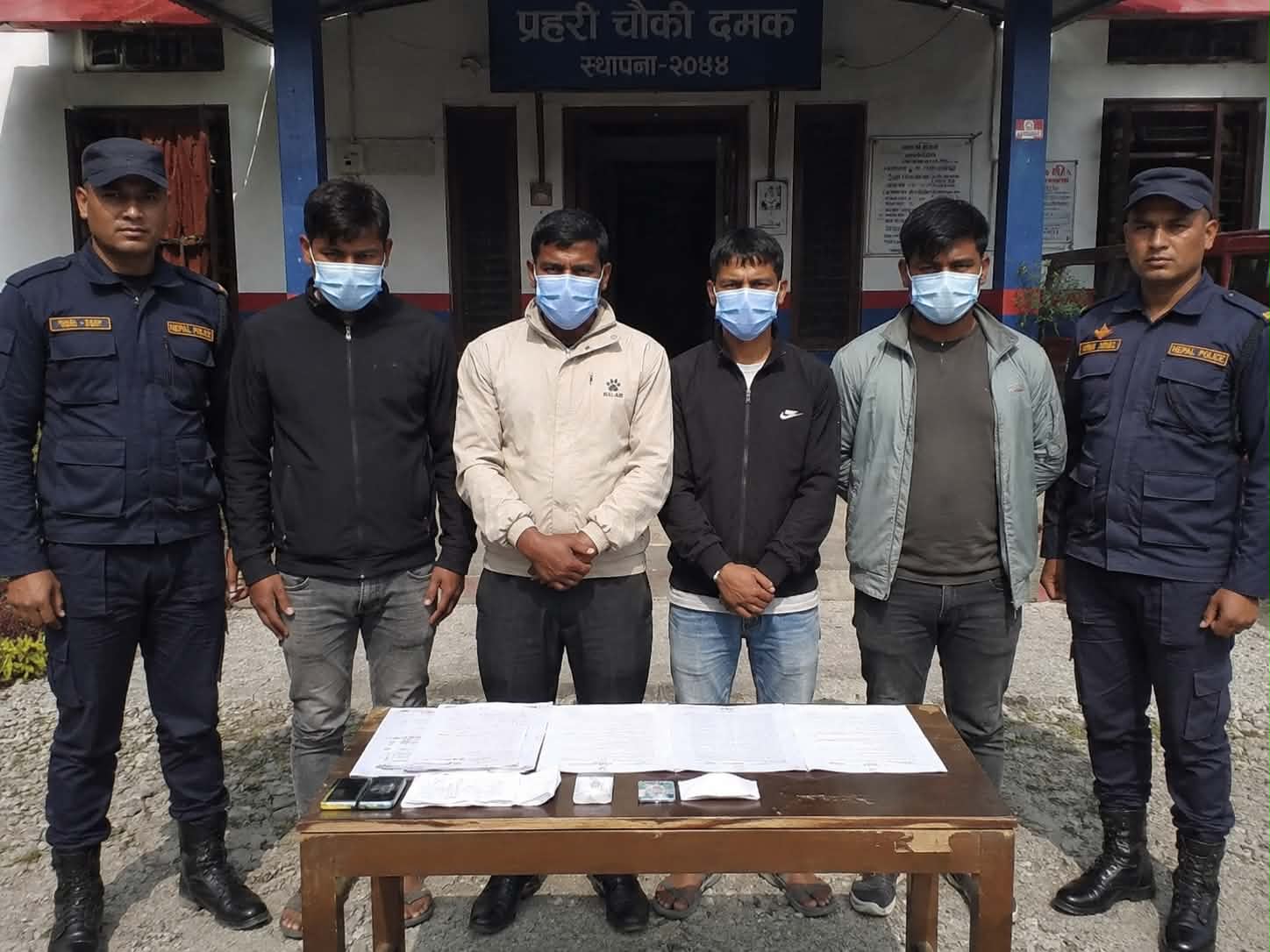 लागूपदार्थ परीक्षण गर्ने क्रममा चार चालक पक्राउ
